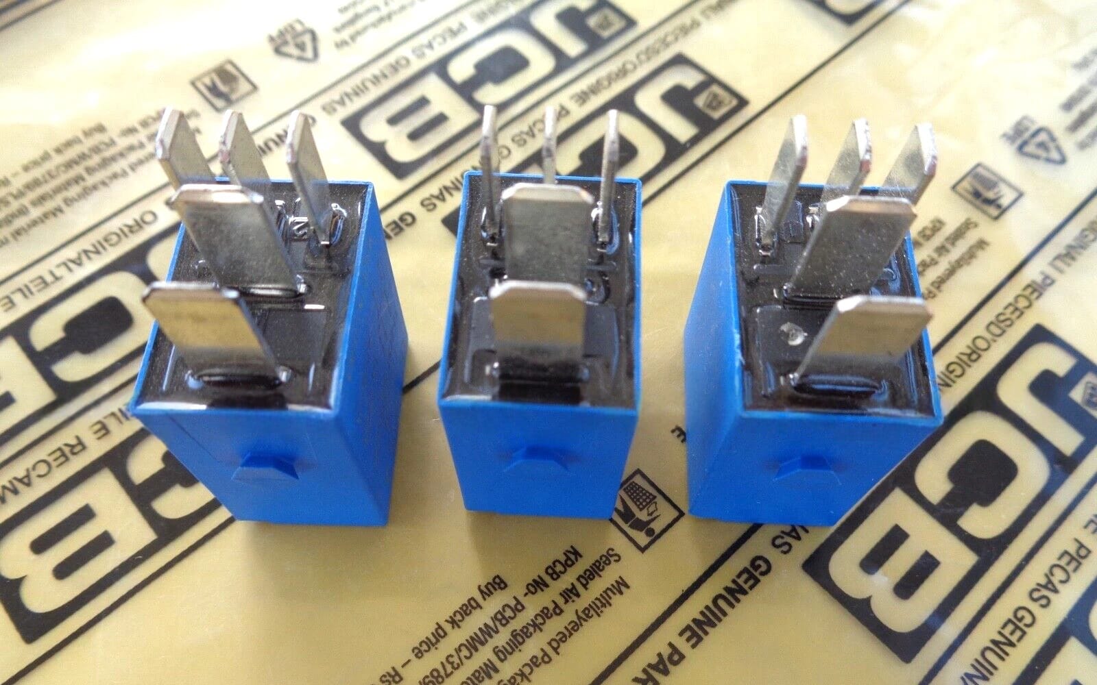 JCB Backhoe - GENUINE JCB RELAY, 12V HIGH CAPACITY, 3 PCS. (332/C3148 716/30149)