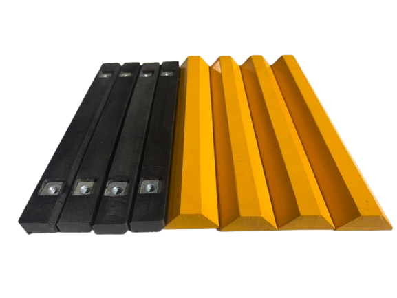 JCB BACKHOE - TOP & BOTTOM WEAR SLIDES EXTRADIG, 8 PCS. (331/27389 & 123/06189)