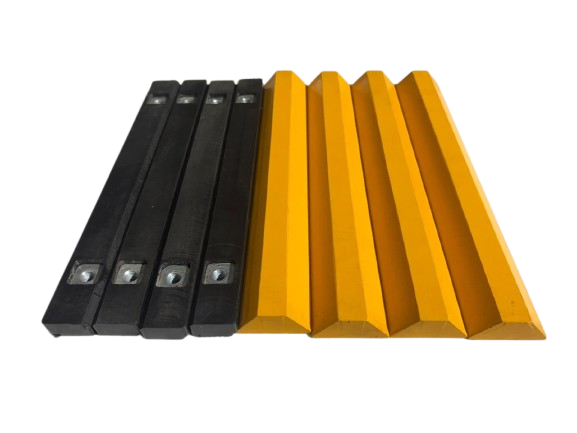 JCB BACKHOE - TOP & BOTTOM WEAR SLIDES EXTRADIG, 8 PCS. (331/27389 & 123/06189)