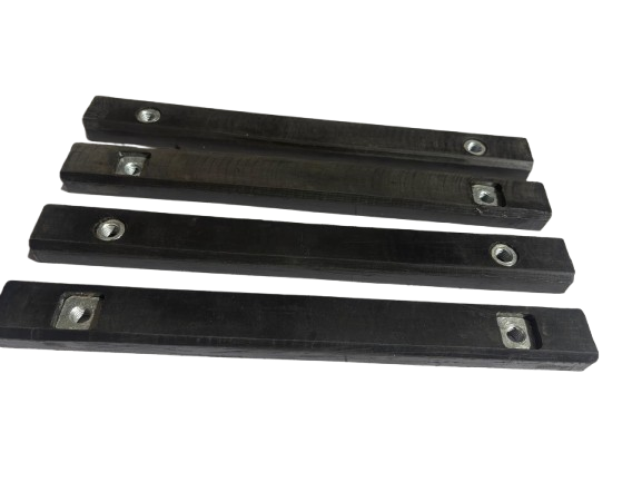 JCB BACKHOE - TOP & BOTTOM WEAR SLIDES EXTRADIG, 8 PCS. (331/27389 & 123/06189)