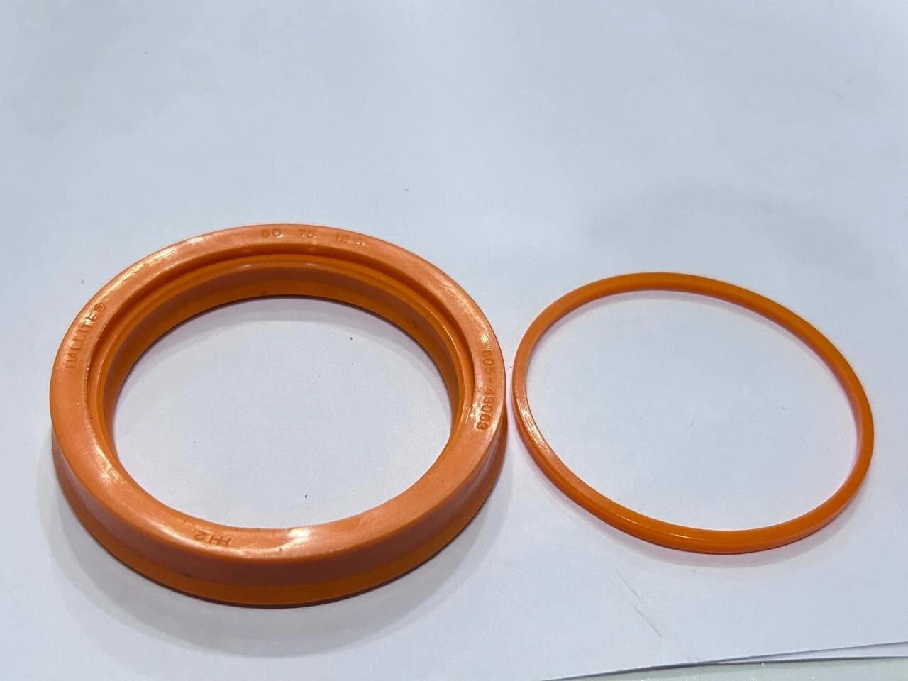 JCB Backhoe - SLEW RAM WIPRO RAMS SEAL KIT (PART NUMBER: 550/42261 550/41004)