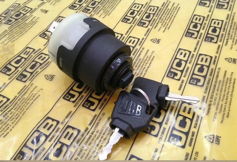 JCB BACKHOE - GENUINE JCB IGNITION SWITCH AND 2 KEYS (PART# 701/80184 701/45500) spare part