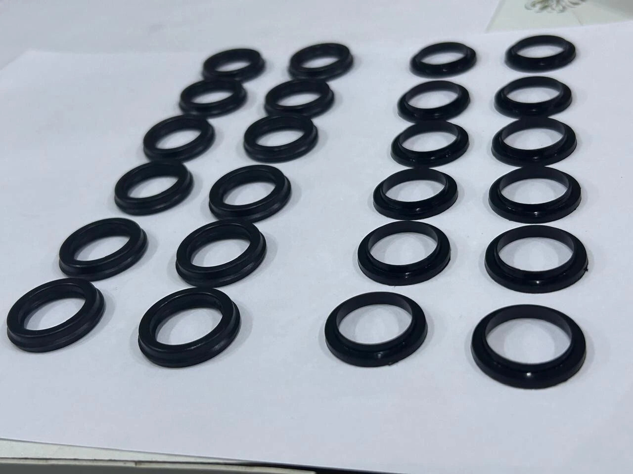 JCB BACKHOE - Control Valve Kit Spool & Wiper Seals 24 Pcs Part No.25/975703 25/975704