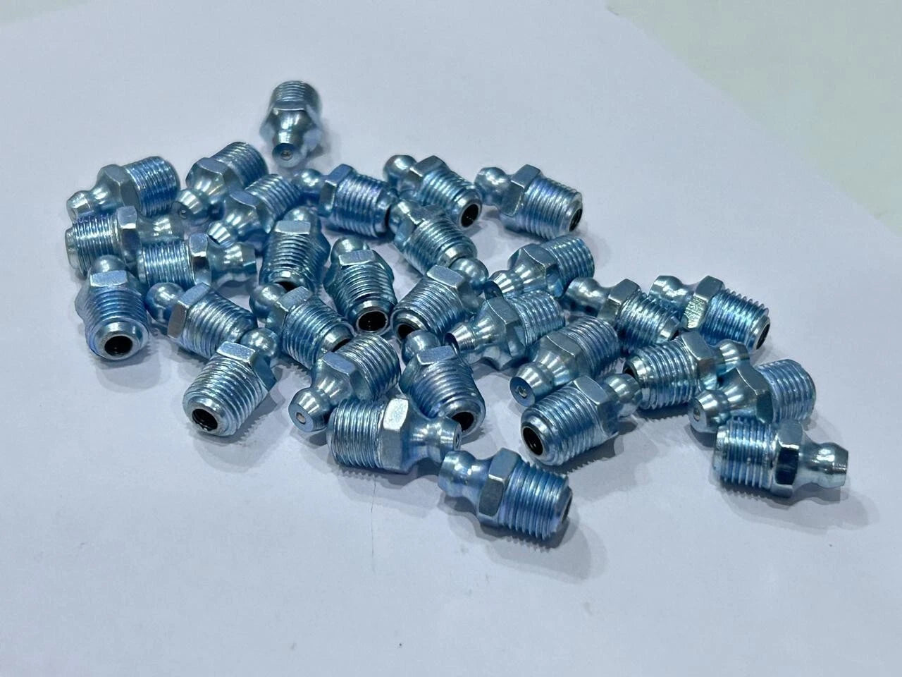 JCB BACKHOE - GREASE NIPPLES STRAIGHT 1/8" BSP,, PACK 30 PCS (1450/0001) spare part