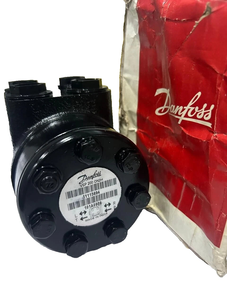 JCB BACKHOE - GENUINE DANFOSS VALVE STEERING, 4 PORT (PART NO. 35/411700) spare part