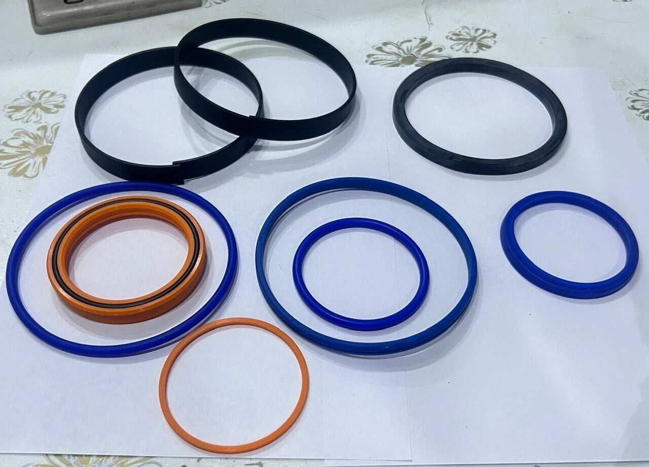 JCB BACKHOE - HYDRAULIC CYL SEAL KIT 65MM ROD X 120MM CYL (PART NO. 991/00115) spare part