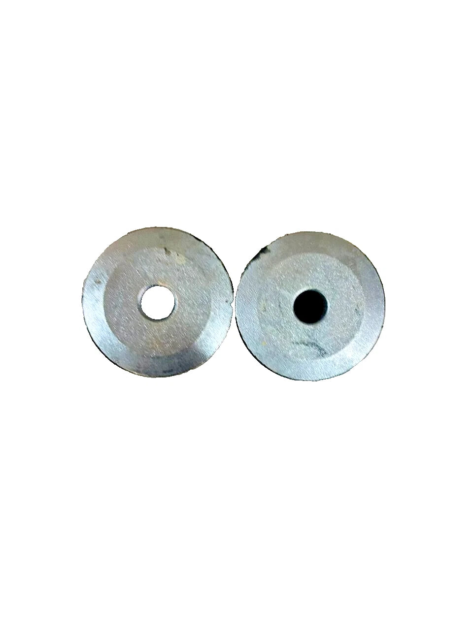 JCB BACKHOE-GENUINE RUBBER MOUNTING, 2 PCS. (PART NUMBER: 40/303517)