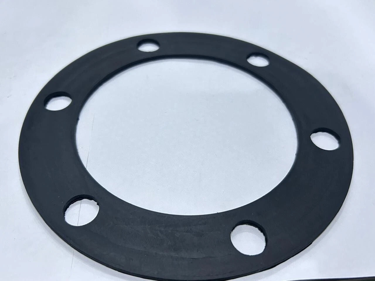 JCB BACKHOE- GASKET HYDRAULIC TANK (PART NO. 813/00466)