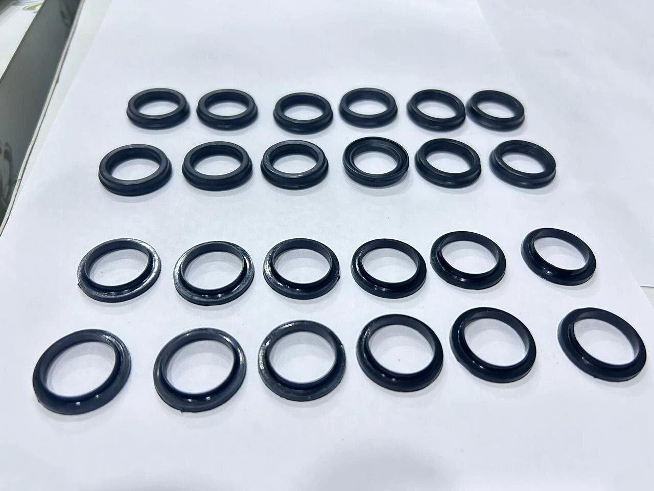 JCB BACKHOE - Control Valve Kit Spool & Wiper Seals 24 Pcs Part No.25/975703 25/975704 spare part